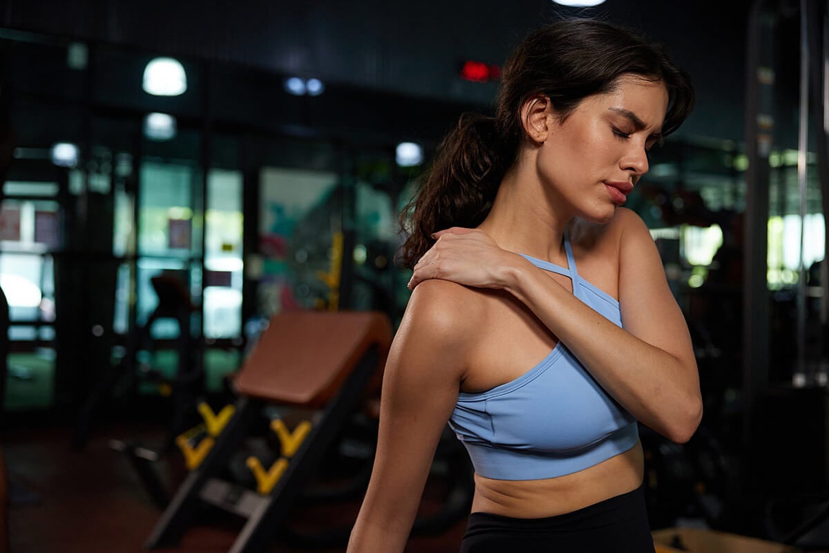 kobieta b&oacute;l staw&oacute;w