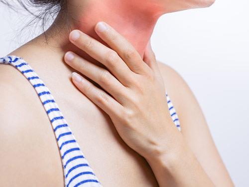 Angina wirusowa - objawy, leczenie. Ile trwa?