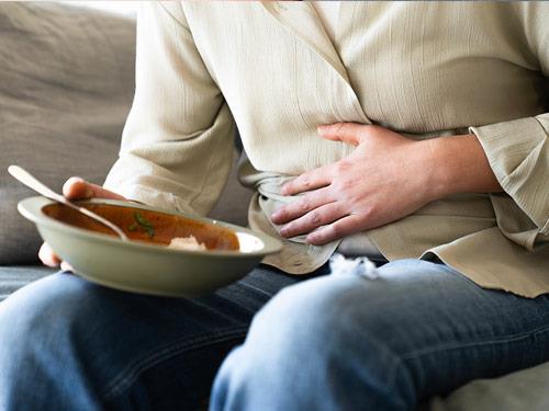 Ból brzucha i żołądka po jedzeniu – przyczyny, objawy