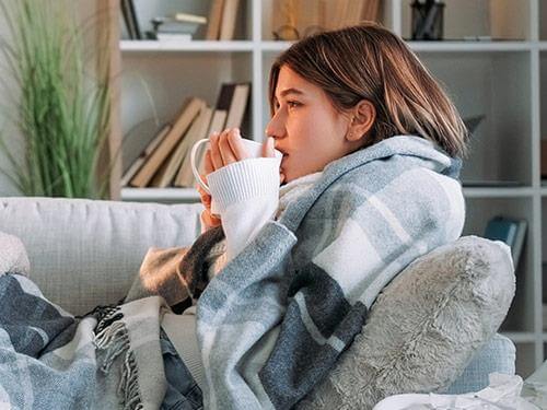 Niedobory witamin po zimie – objawy i rola diety oraz suplementacji