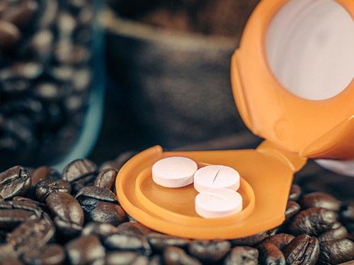 Kofeina w tabletkach - działanie, dawkowanie