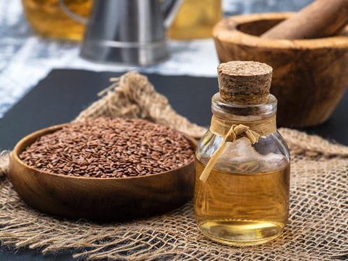 Kiedy pić olej lniany rano czy wieczorem?