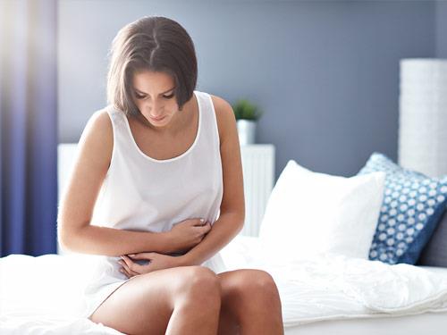 Cynk a zespół napięcia przedmiesiączkowego? Ile cynku przed okresem?