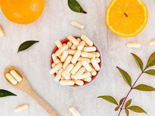 Witamina C na czczo - czy można stosować?